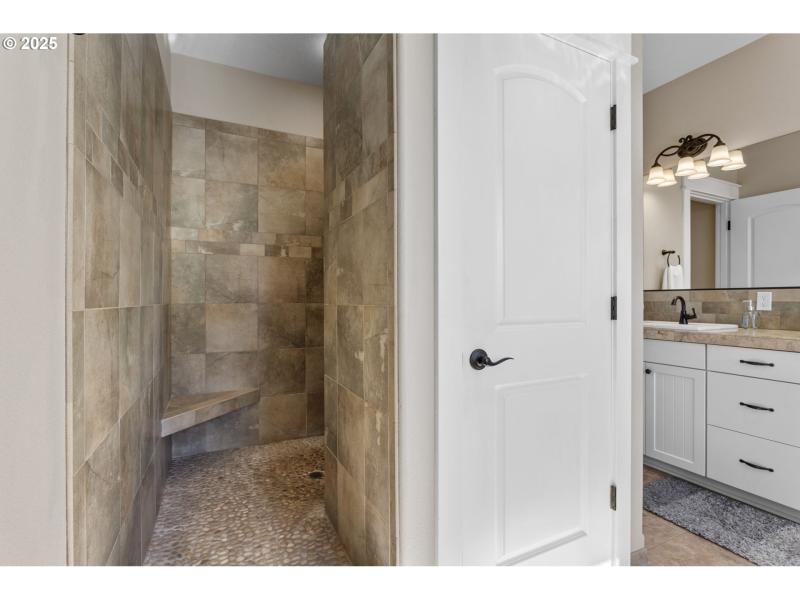 Owner's Suite Bathroom