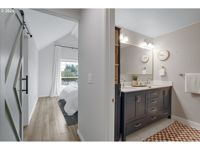 Owner's Suite Bathroom