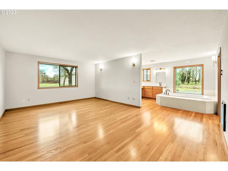 Bedroom, Owner's Suite