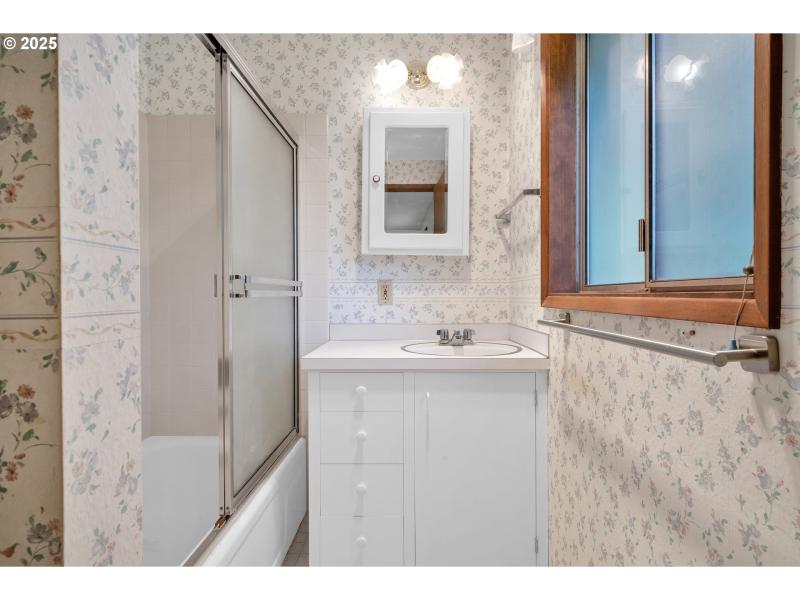 Owner's Suite Bathroom