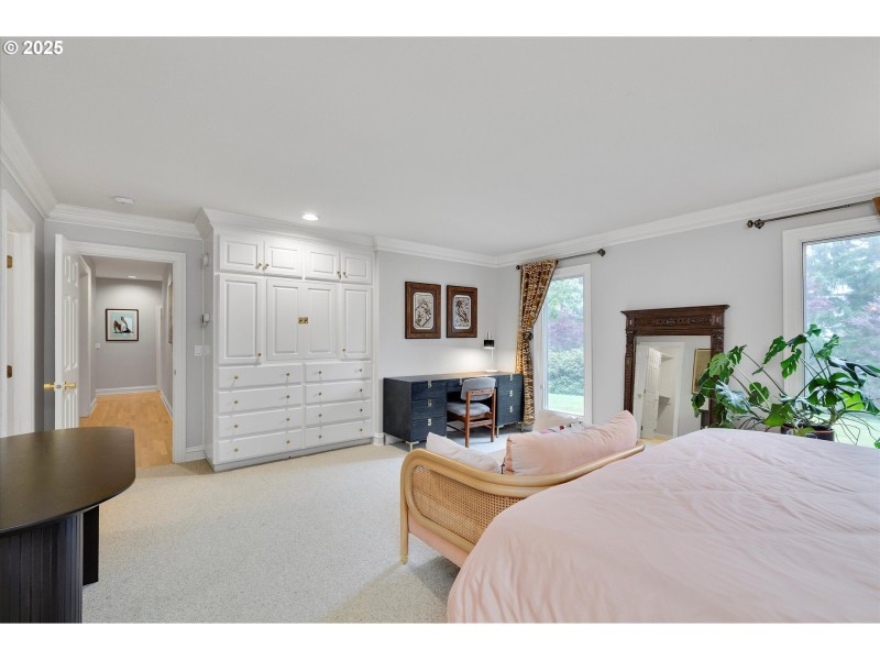 Bedroom, Owner's Suite