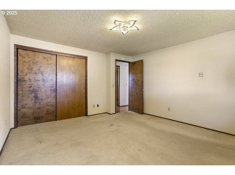 Bedroom, Owner's Suite