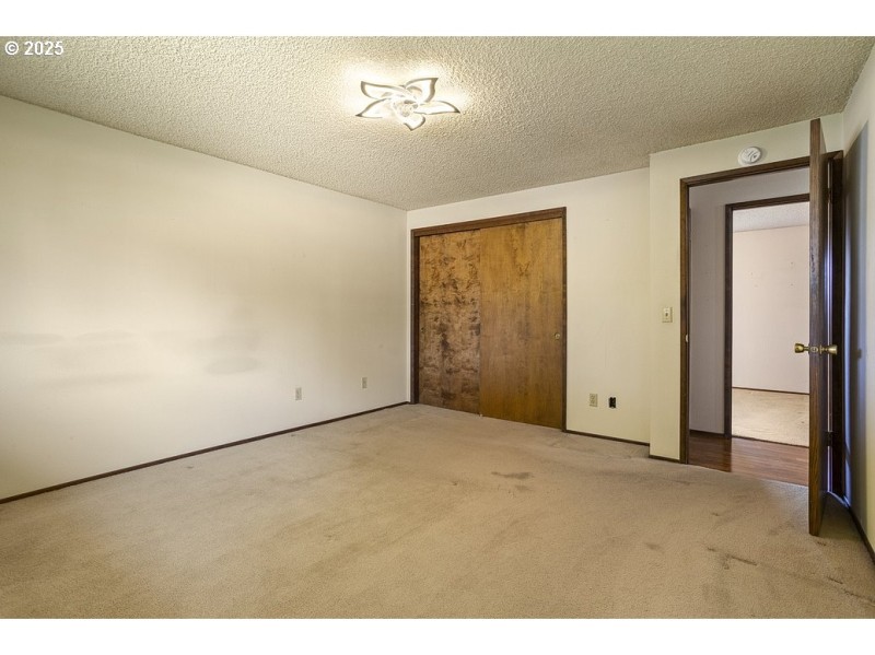 Bedroom, Owner's Suite