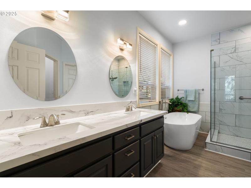 Bedroom, Owner's Suite