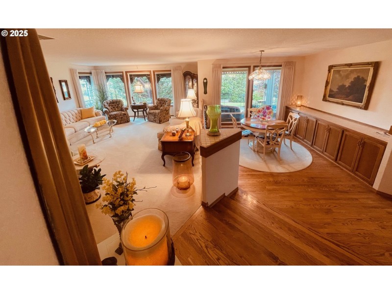 Living Room/Dining Room