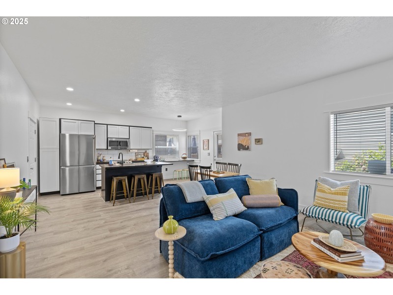 Living Room/Dining Room