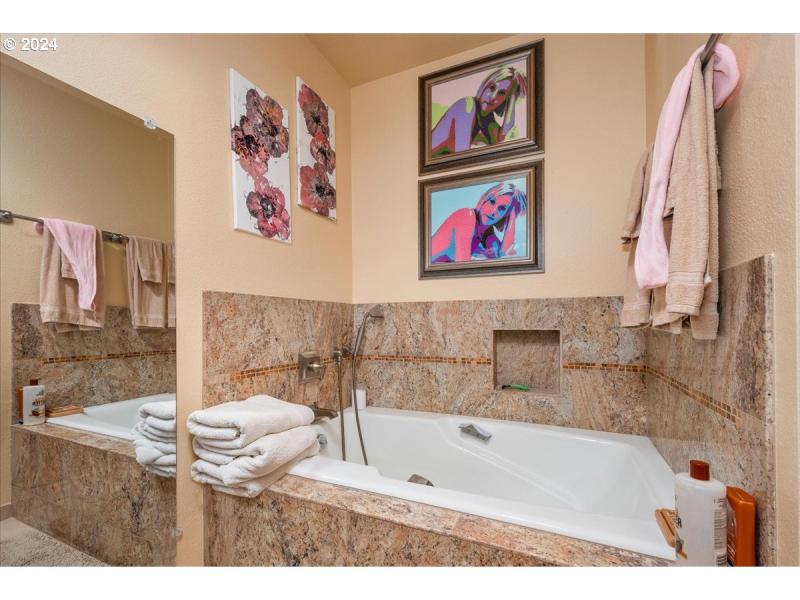 Owner's Suite Bathroom