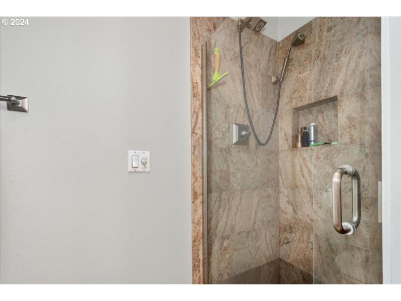 Owner's Suite Bathroom