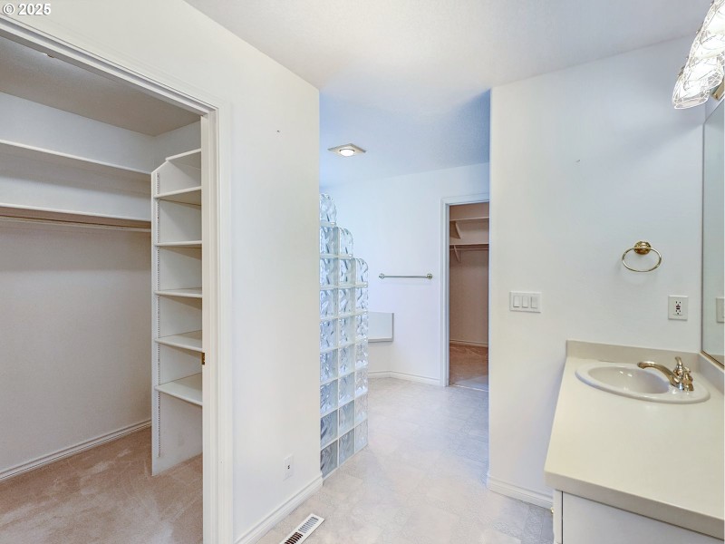 Owner's Suite Bathroom