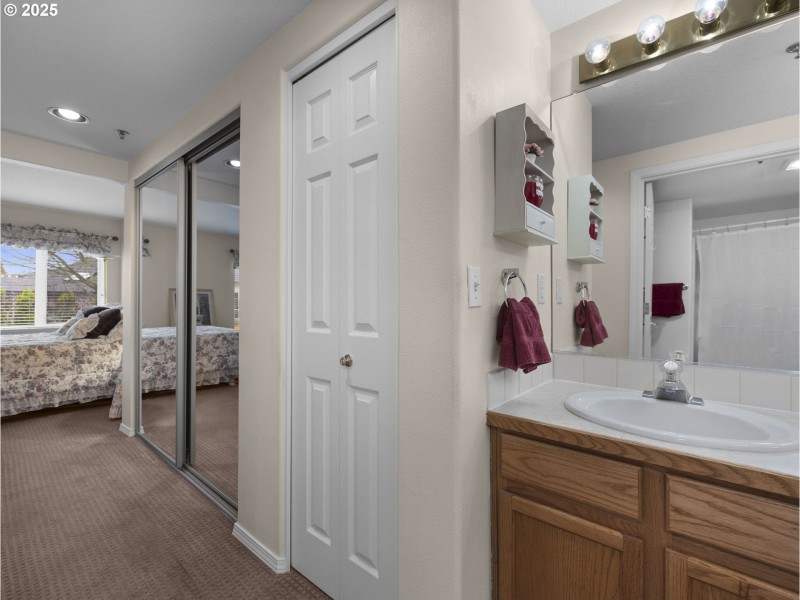 Owner's Suite Bathroom