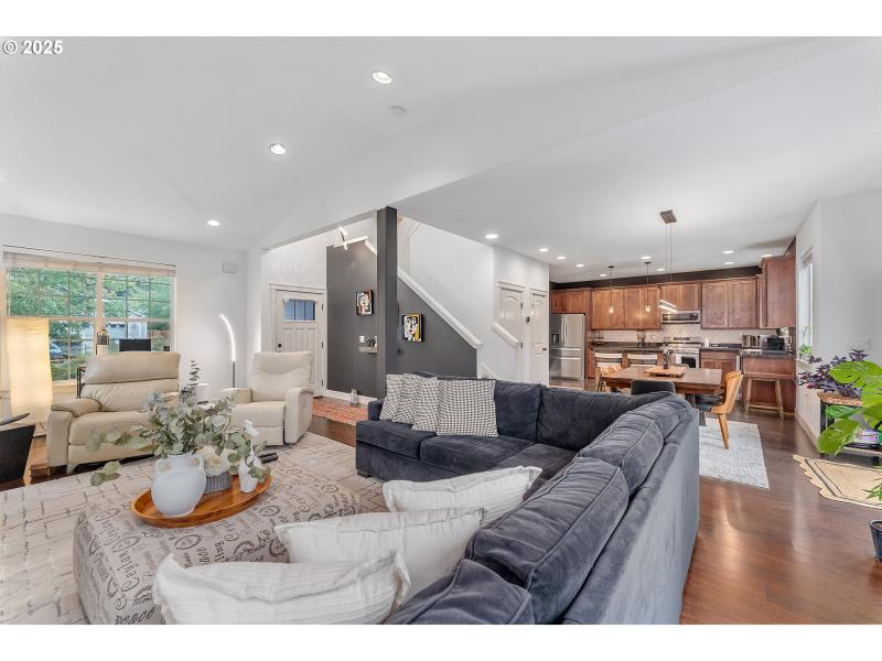 Living Room/Dining Room