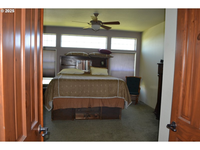 Bedroom, Owner's Suite