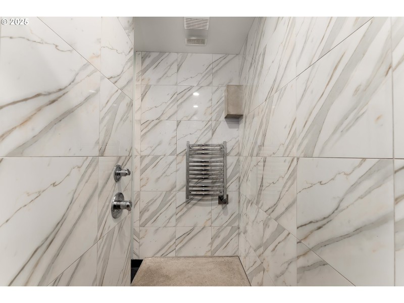 Owner's Suite Bathroom