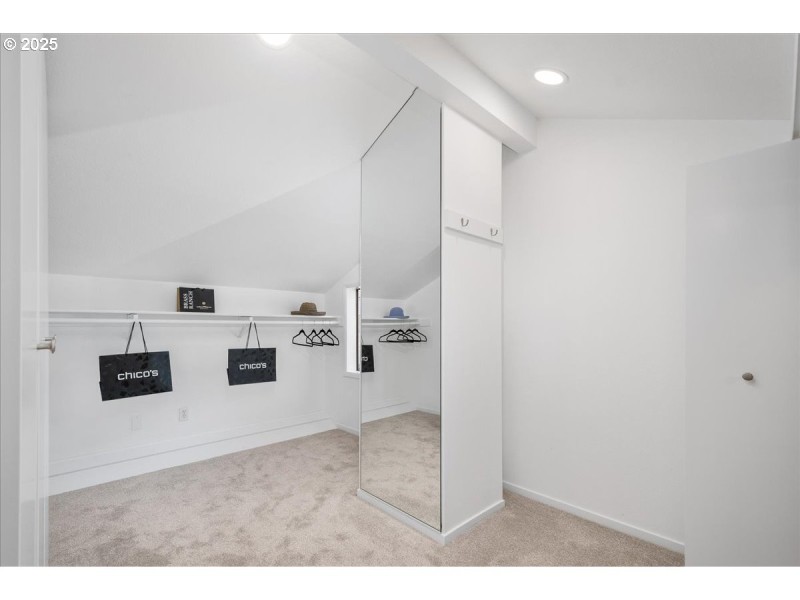 Bedroom, Owner's Suite