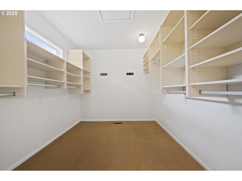 Bedroom, Owner's Suite