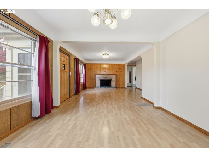 Living Room/Dining Room