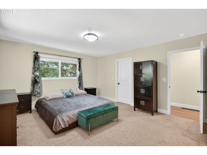 Bedroom, Owner's Suite