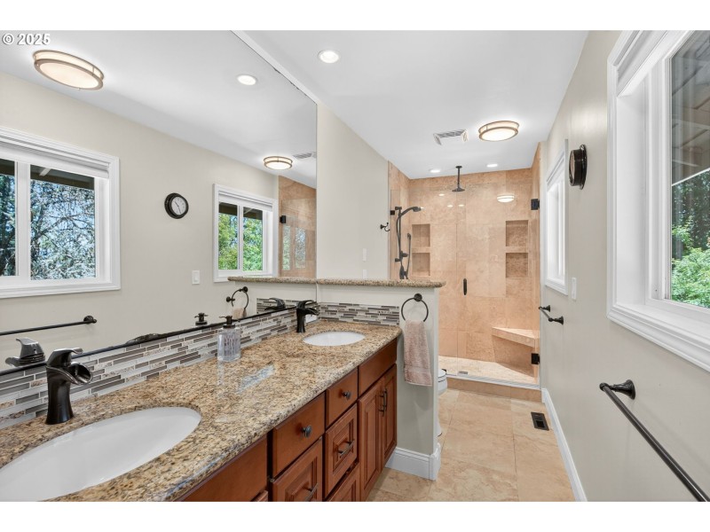 Owner's Suite Bathroom