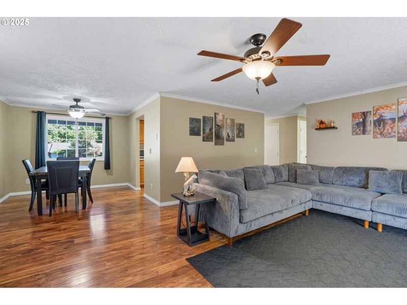 Living Room/Dining Room