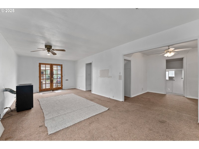 Living Room/Dining Room