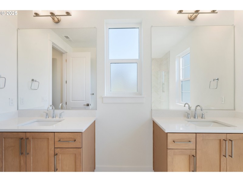 Owner's Suite Bathroom