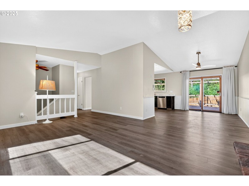 Living Room/Dining Room