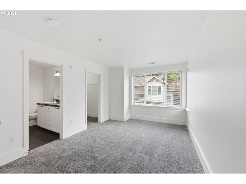 Bedroom, Owner's Suite