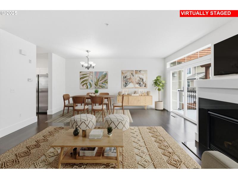 Living Room/Dining Room