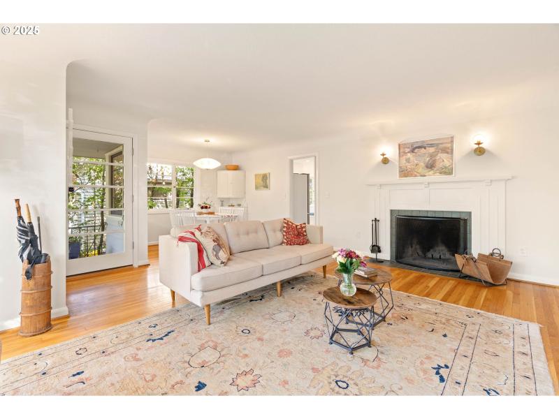 Living Room/Dining Room