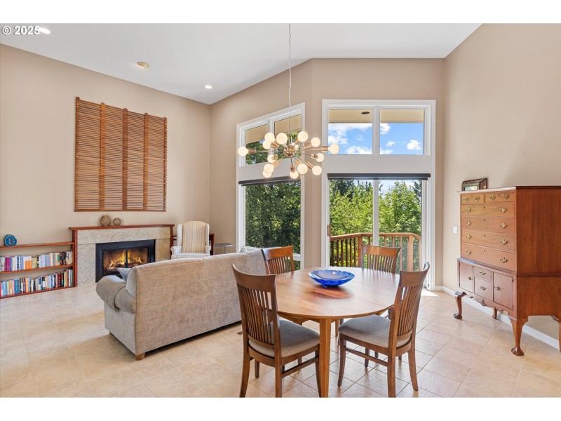 Living Room/Dining Room