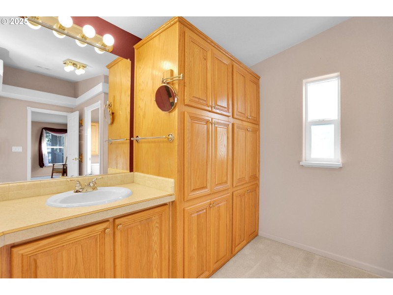 Owner's Suite Bathroom