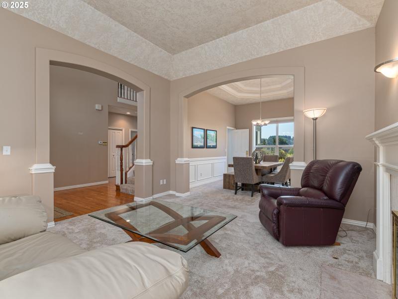 Living Room/Dining Room