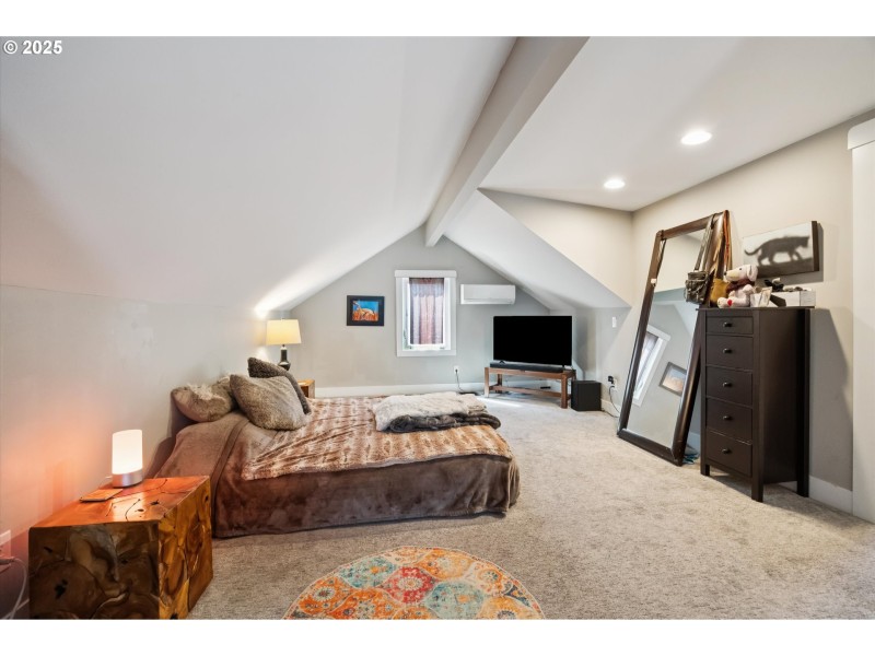 Bedroom, Owner's Suite