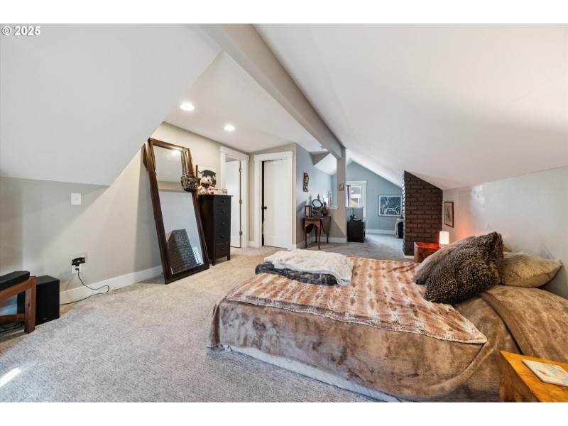 Bedroom, Owner's Suite