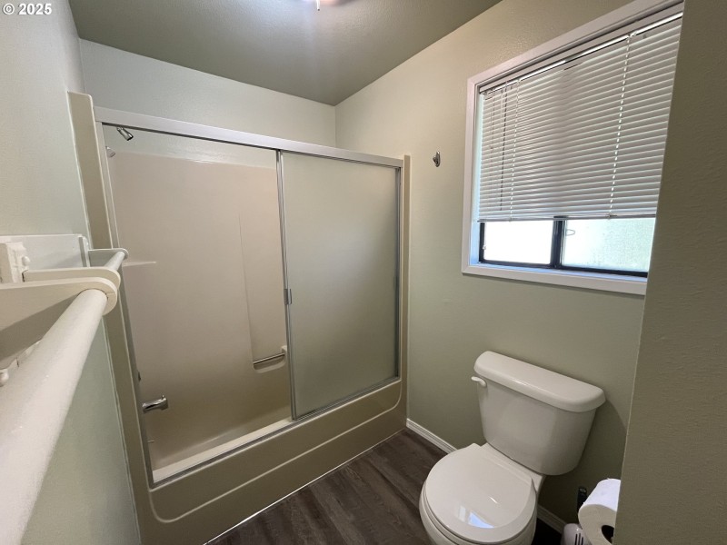 Bathroom, Attached