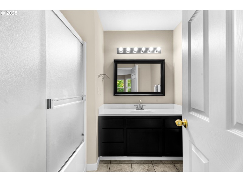 Owner's Suite Bathroom