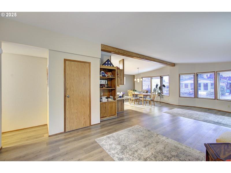 Living Room/Dining Room