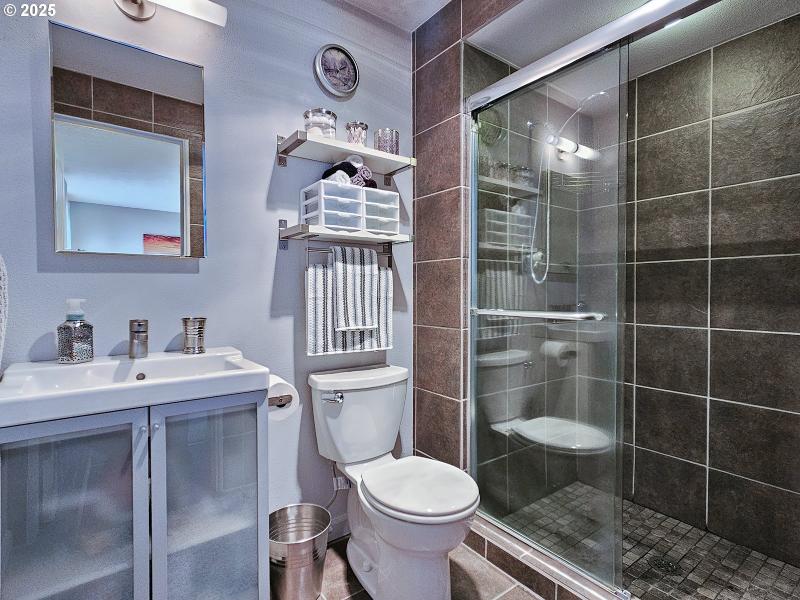 Owner's Suite Bathroom