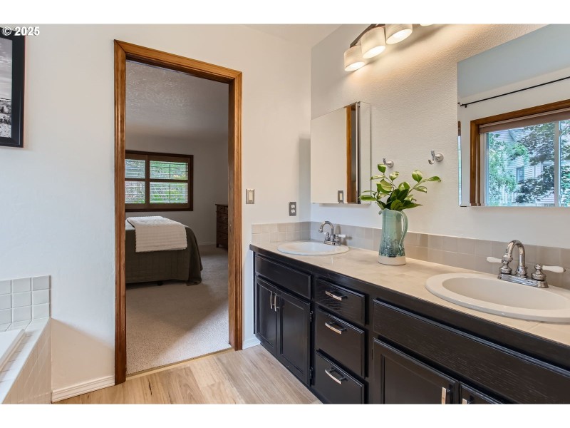 Owner's Suite Bathroom