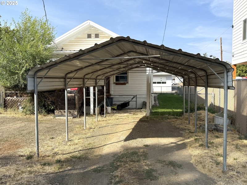 Carport