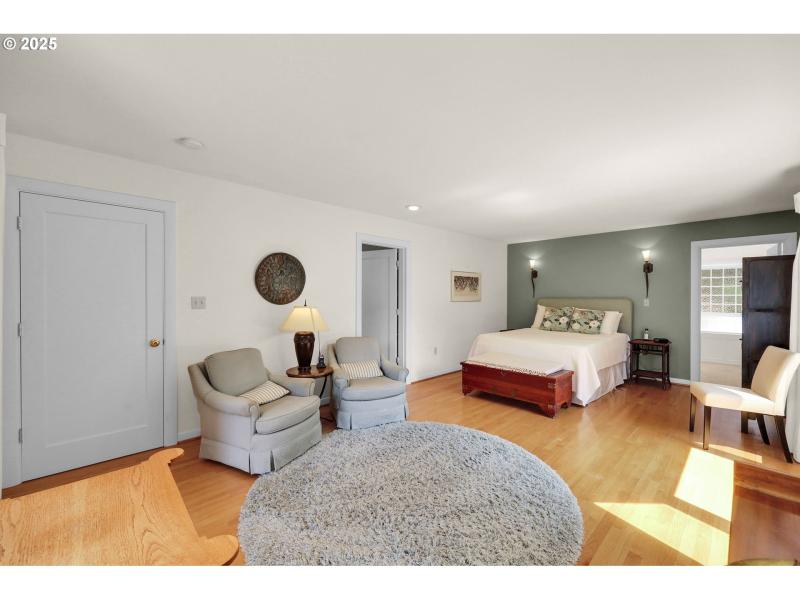 Bedroom, Owner's Suite