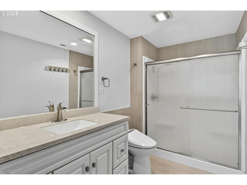 Owner's Suite Bathroom