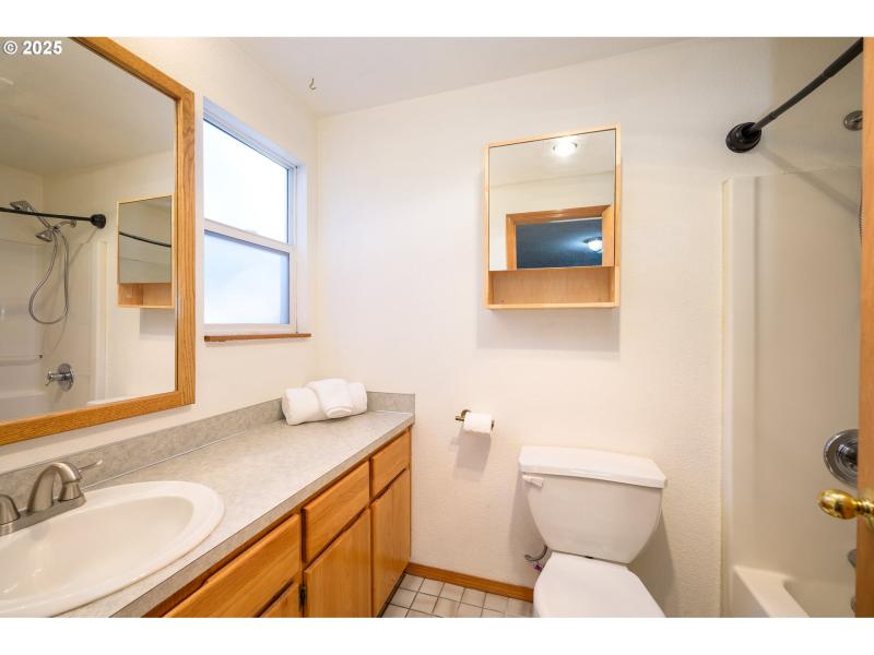 Owner's Suite Bathroom