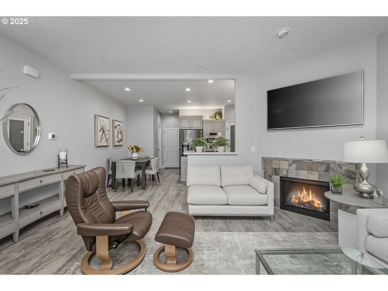 Living Room/Dining Room