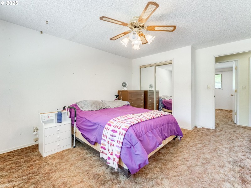 Bedroom, Owner's Suite