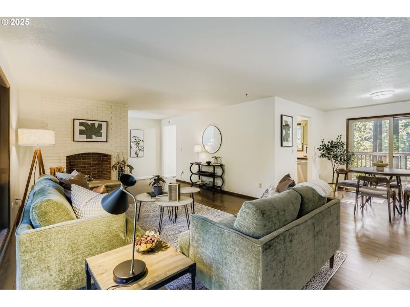 Living Room/Dining Room