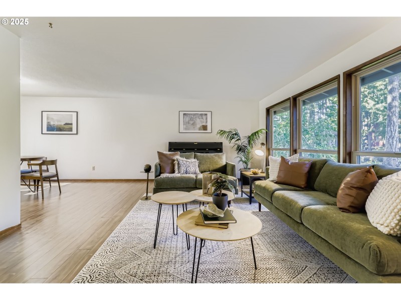 Living Room/Dining Room