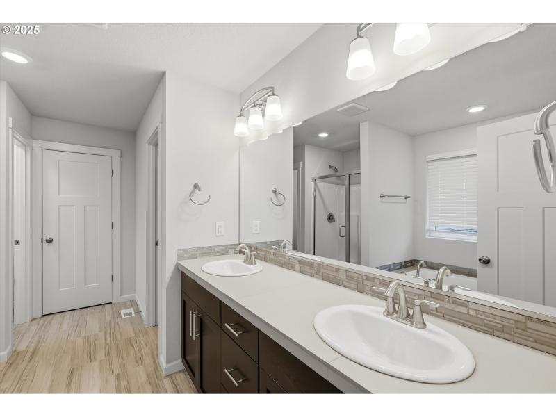 Owner's Suite Bathroom