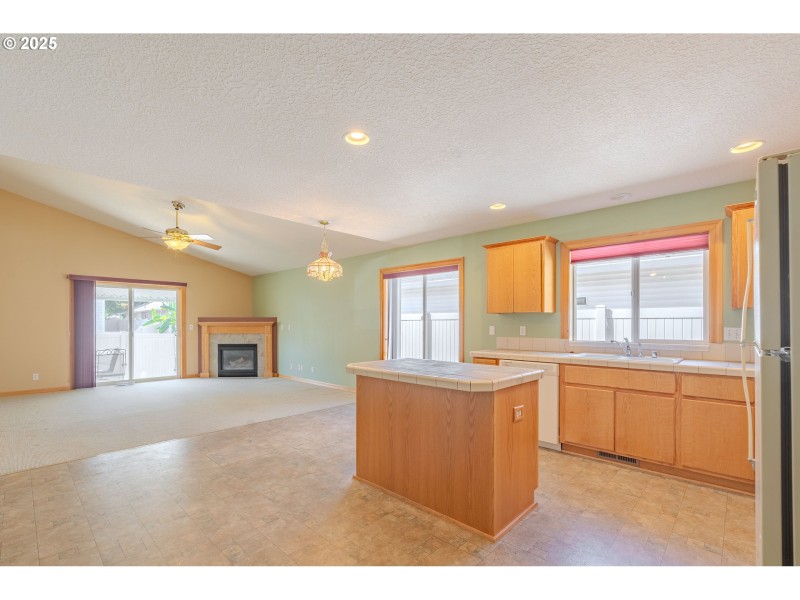 Kitchen/Family Room