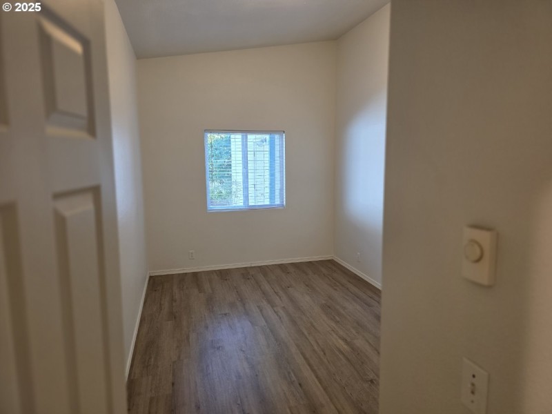 Bedroom, Primary